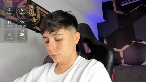 Snapshot of abbysmiitth_ chatting on 11/02/25, 05:59 Abby Smith online show from 11/02/25, 05:59