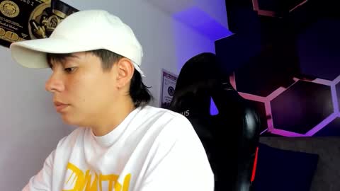 Snapshot of abbysmiitth_ chatting on 11/29/25, 07:39 Abby Smith online show from 11/29/25, 07:39