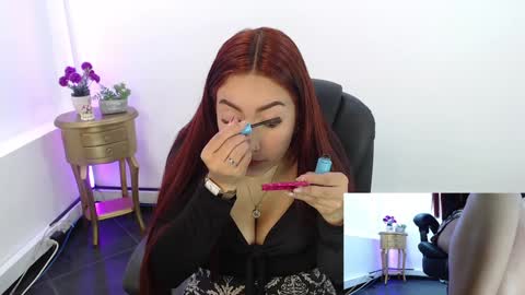 Snapshot of abbystones chatting on 01/29/25, 12:35 Abby Stones online show from 01/29/25, 12:35