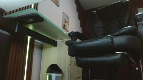 Snapshot of abbystones chatting on 02/05/25, 02:37 Abby Stones online show from 02/05/25, 02:37