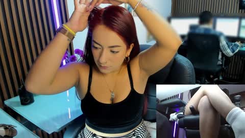 Snapshot of abbystones chatting on 02/06/25, 11:43 Abby Stones online show from 02/06/25, 11:43