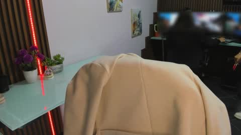 Abby Stones online show from 02/12/25, 11:51