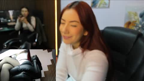 Snapshot of abbystones chatting on 03/11/25, 11:33 Abby Stones online show from 03/11/25, 11:33