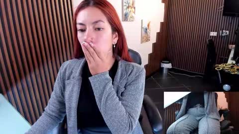 Snapshot of abbystones chatting on 10/01/25, 10:21 Abby Stones online show from 10/01/25, 10:21