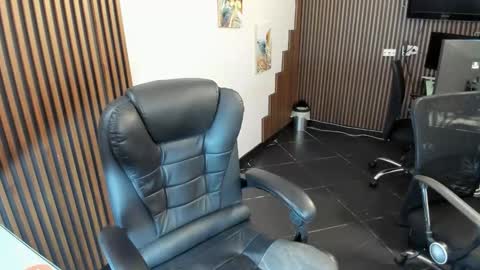 Snapshot of abbystones chatting on 10/22/25, 10:26 Abby Stones online show from 10/22/25, 10:26