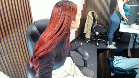 Snapshot of abbystones chatting on 11/20/25, 11:10 Abby Stones online show from 11/20/25, 11:10