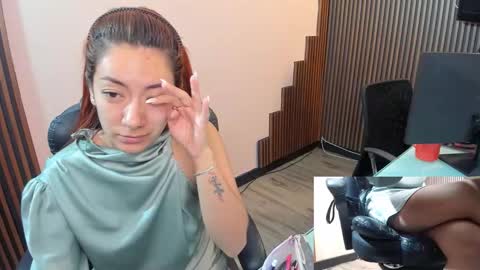 Snapshot of abbystones chatting on 12/05/25, 11:08 Abby Stones online show from 12/05/25, 11:08