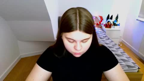 Snapshot of abbyvibe chatting on 12/19/25, 09:38 abbyvibe online show from 12/19/25, 09:38