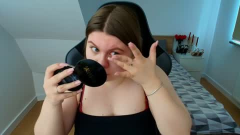 Snapshot of abbyvibe chatting on 03/31/26, 10:15 abbyvibe online show from 03/31/26, 10:15