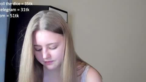 Snapshot of abbywyte chatting on 01/25/25, 01:19 Abby Stream at Sat Sun Mon Fri online show from 01/25/25, 01:19