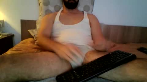 Snapshot of abcx973625 chatting on 10/28/25, 04:09 ask me online show from 10/28/25, 04:09