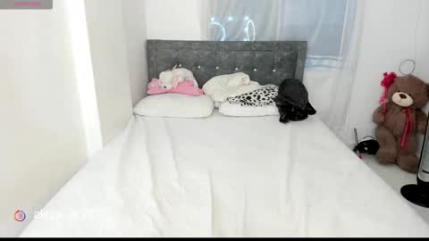 Snapshot of abdelsolis chatting on 11/13/25, 10:41 kaori online show from 11/13/25, 10:41