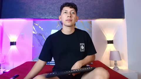 Snapshot of abeel_ordaz chatting on 11/25/25, 07:47 Abel Ordaz online show from 11/25/25, 07:47