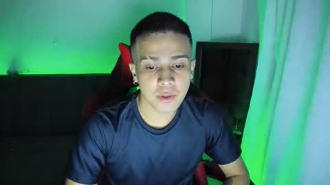 Independence model AbelAsburgo online show from 02/22/26, 02:24