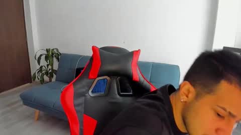 Snapshot of abelasburgo chatting on 03/08/26, 10:02 Independence model AbelAsburgo online show from 03/08/26, 10:02