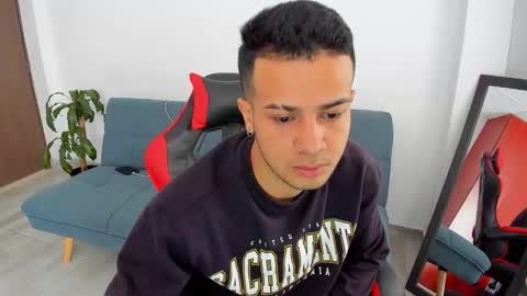 Snapshot of abelasburgo chatting on 03/22/26, 12:52 Independence model AbelAsburgo online show from 03/22/26, 12:52