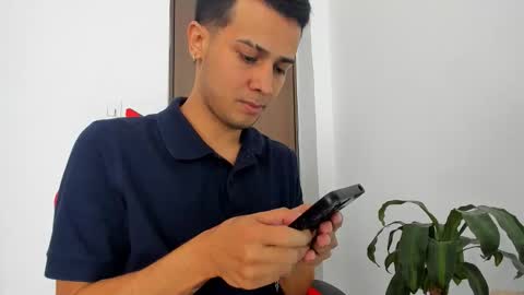 Snapshot of abelasburgo chatting on 04/06/26, 05:47 Independence model AbelAsburgo online show from 04/06/26, 05:47