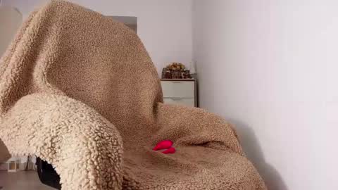 Snapshot of abellaangel chatting on 01/14/25, 08:37 Mermaid online show from 01/14/25, 08:37