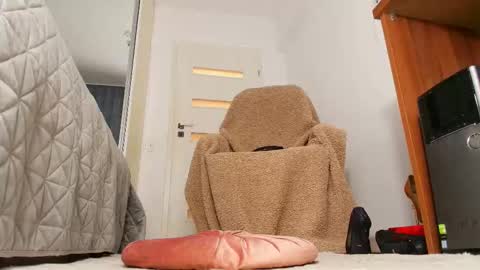 Snapshot of abellaangel chatting on 10/23/25, 08:40 Mermaid online show from 10/23/25, 08:40