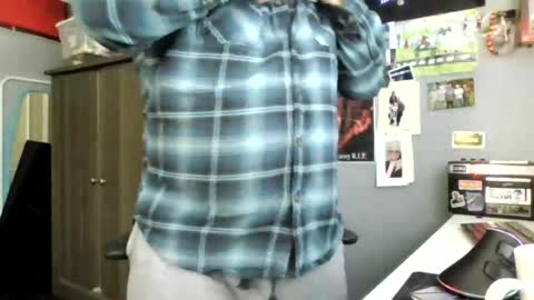 Snapshot of abennett76 chatting on 06/24/26, 03:55 AJ online show from 06/24/26, 03:55