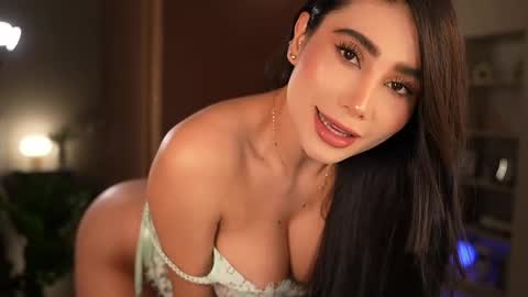 abie_owen online show from 05/09/26, 12:16