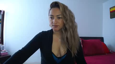 Snapshot of abie_spicy_ chatting on 04/06/26, 01:45 ximena online show from 04/06/26, 01:45