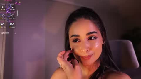 Snapshot of abigail_adamss_ chatting on 07/20/26, 05:48 Abigail online show from 07/20/26, 05:48