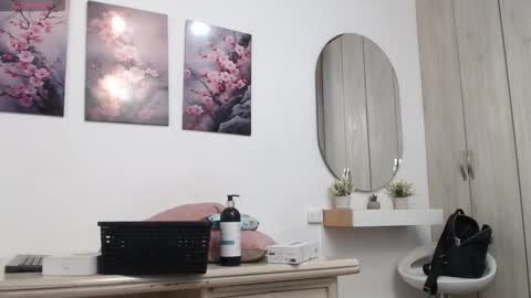 Snapshot of abigail_f00x chatting on 03/14/26, 02:06 Abigail online show from 03/14/26, 02:06