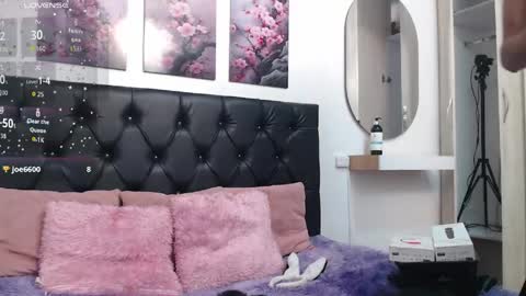 Snapshot of abigail_f00x chatting on 04/22/26, 12:39 Abigail online show from 04/22/26, 12:39