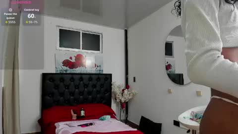 Snapshot of abigail_f00x chatting on 05/28/26, 12:46 Abigail online show from 05/28/26, 12:46