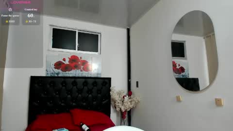 Snapshot of abigail_f00x chatting on 06/08/26, 12:27 Abigail online show from 06/08/26, 12:27
