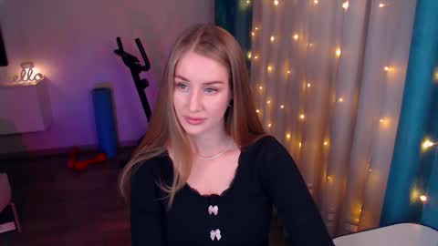 Anna online show from 01/26/25, 05:23