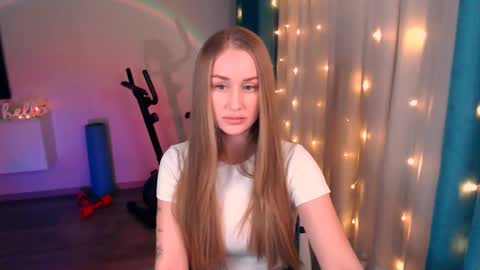 Anna online show from 02/14/25, 07:23