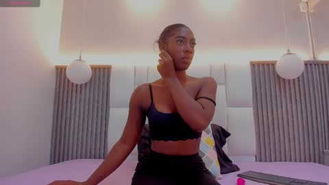 Abigail online show from 09/25/25, 11:47