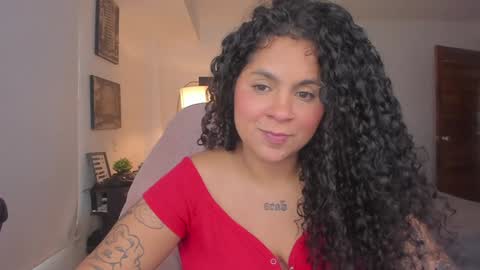 Snapshot of abigaill_13 chatting on 01/08/25, 03:50 Abigail online show from 01/08/25, 03:50