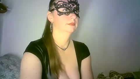 Snapshot of abigailove4u chatting on 12/11/24, 05:00 GoldenFish online show from 12/11/24, 05:00