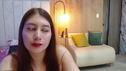 Snapshot of abigailowensss chatting on 05/13/26, 06:44 abigailowensss online show from 05/13/26, 06:44