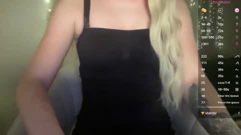 AbigailSage online show from 11/28/25, 11:40