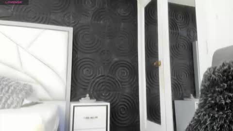 Abigail online show from 10/26/25, 11:16