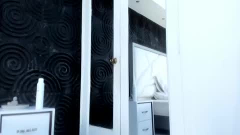 Abigail online show from 11/06/25, 11:11