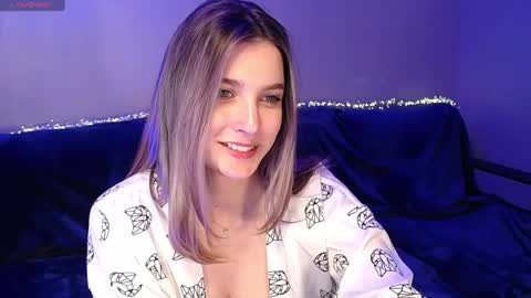 Snapshot of abigailwills chatting on 04/08/26, 05:35 Abigail online show from 04/08/26, 05:35