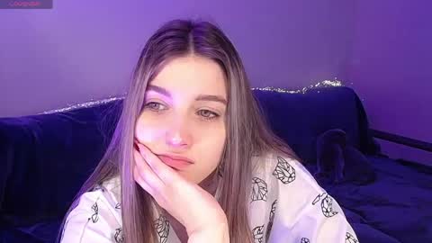 Snapshot of abigailwills chatting on 04/20/26, 11:35 Abigail online show from 04/20/26, 11:35