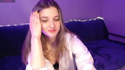 Snapshot of abigailwills chatting on 04/25/26, 05:10 Abigail online show from 04/25/26, 05:10