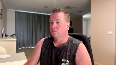 Snapshot of abo38 chatting on 10/19/25, 04:13 abo38 online show from 10/19/25, 04:13