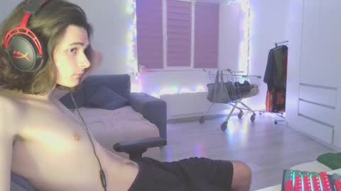 Snapshot of abobus123 chatting on 12/15/24, 12:06 hi  cum in pvt noi extra tip online show from 12/15/24, 12:06