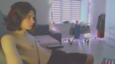 Snapshot of abobus123 chatting on 12/22/24, 10:38 hi  cum in pvt noi extra tip online show from 12/22/24, 10:38