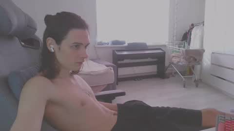 Snapshot of abobus123 chatting on 03/02/25, 09:42 hi  cum in pvt noi extra tip online show from 03/02/25, 09:42