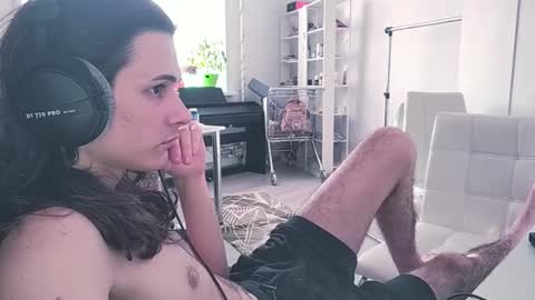 hi  cum in pvt noi extra tip online show from 03/30/26, 12:17