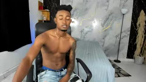 Snapshot of abony_sex69 chatting on 06/30/26, 04:46 abony_sex69 online show from 06/30/26, 04:46