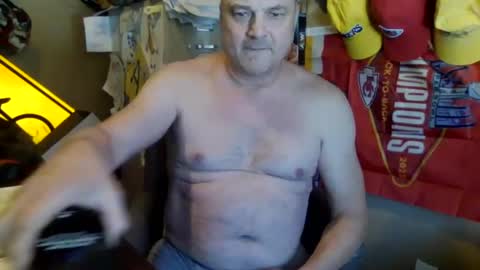 Snapshot of aboringguy chatting on 01/08/25, 05:15 aboringguy online show from 01/08/25, 05:15